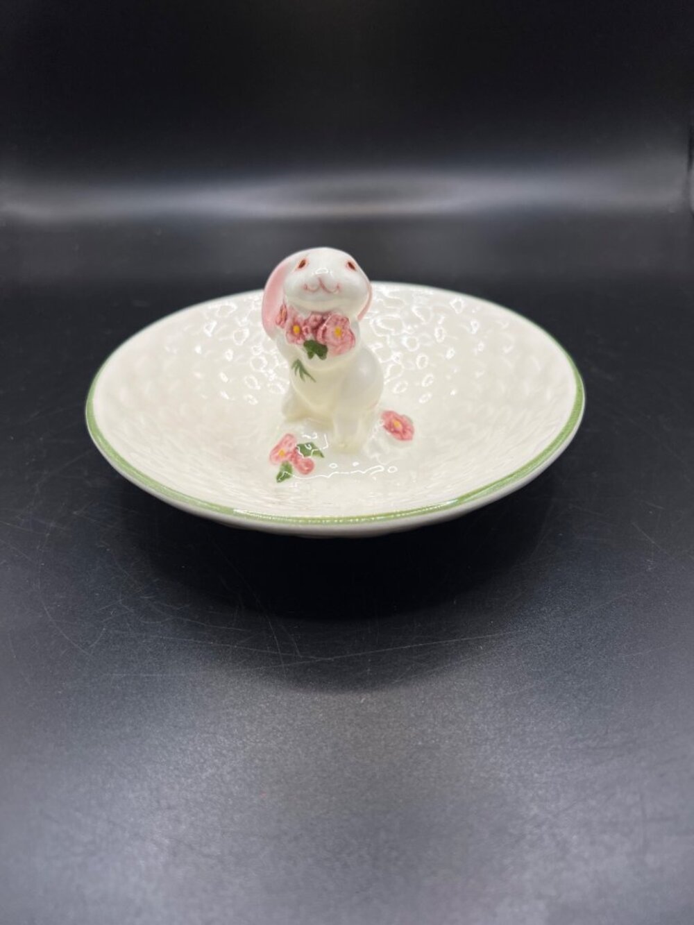 Avon Ceramic Bunny Ring Dish Floral Accents Vintage Trinket Holder Collectible